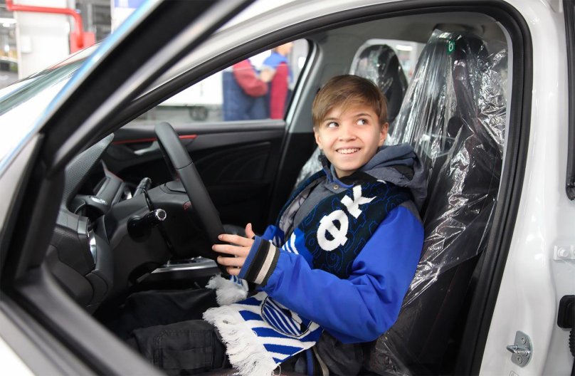 Малолетний мальчик