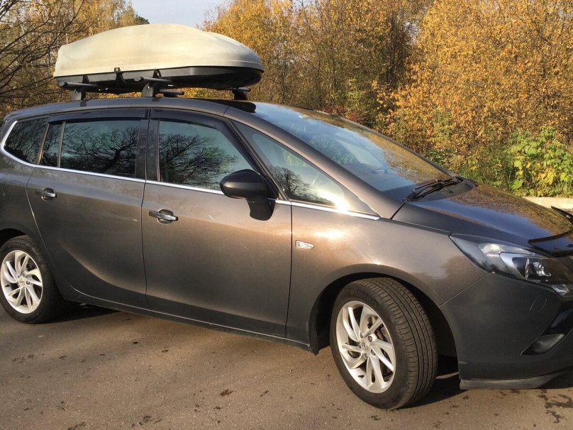 Mitsubishi Grandis багажник