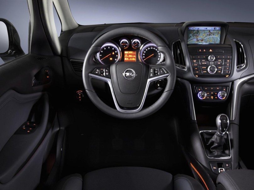 Opel Zafira Tourer 2012