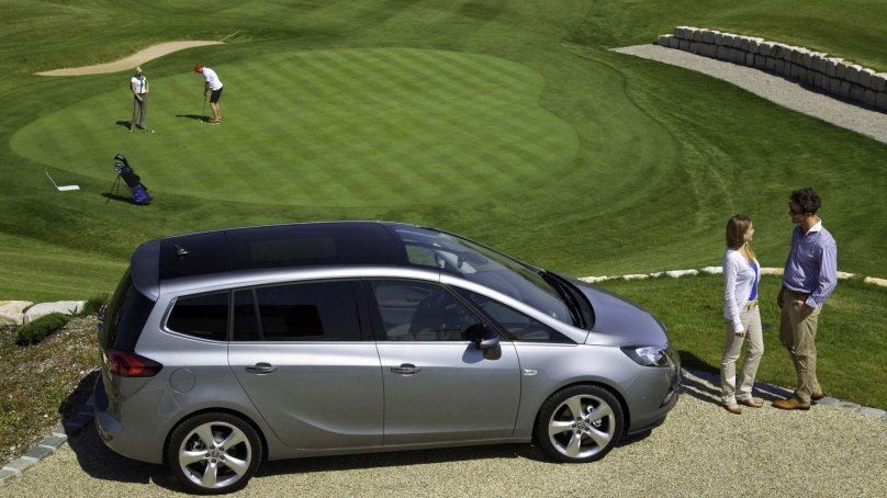 Opel Zafira Tourer (Family)