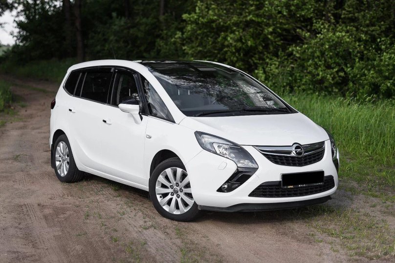 Опель Зафира Турер 2013