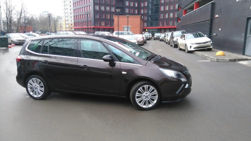 Opel Zafira Tourer r 18