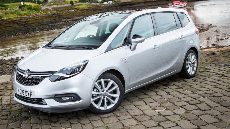 Opel Zafira Tourer 2016