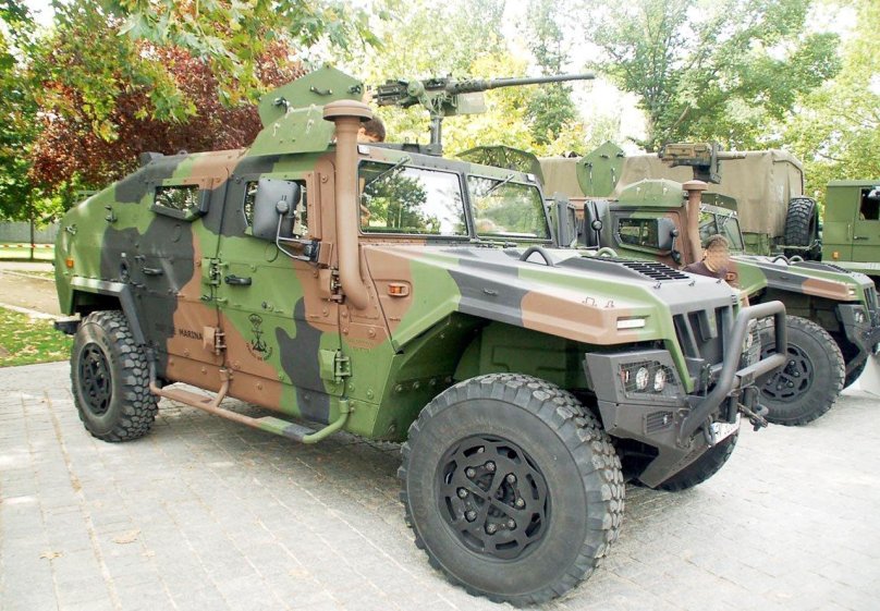 Бронеавтомобили Husky TSV