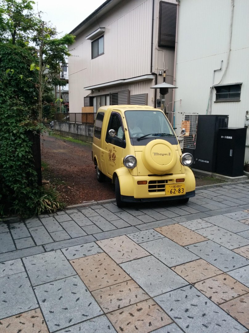 Дайхатсу Миджет 2