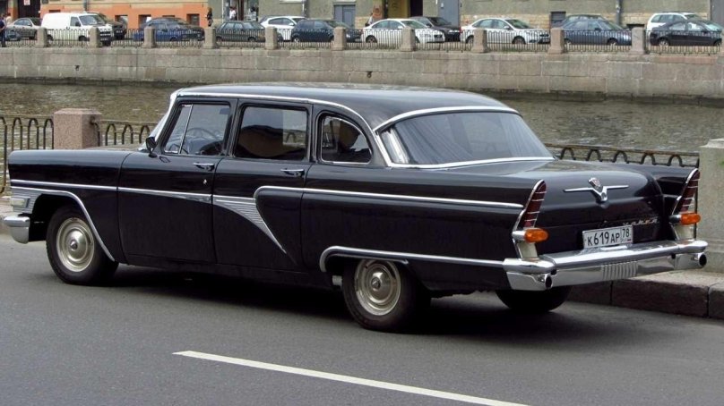 Чайка машина ГАЗ 13