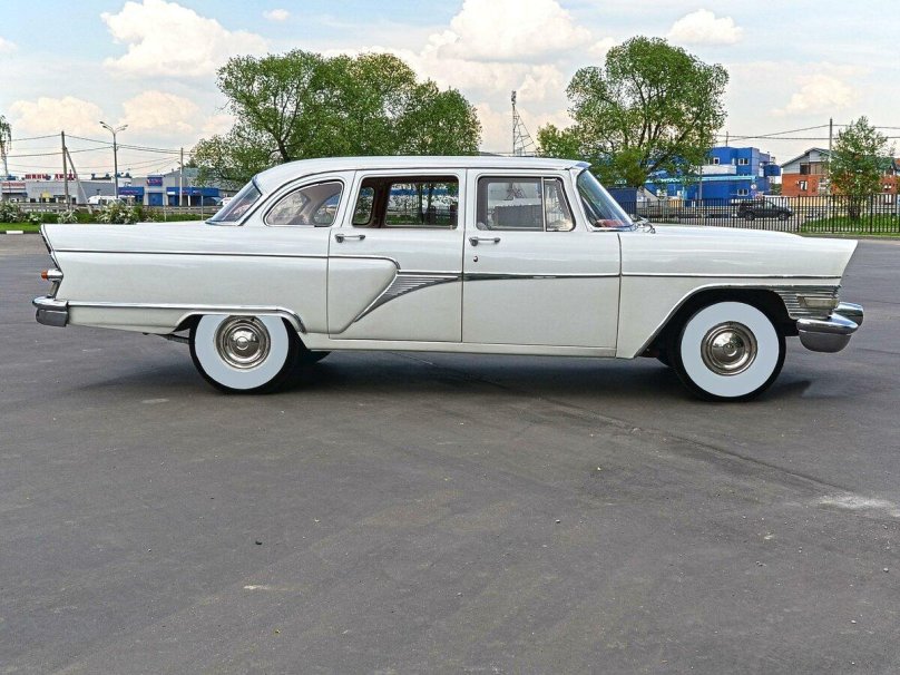 ГАЗ 13 Чайка сбоку