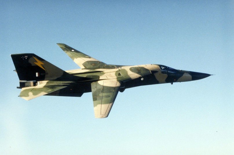 F 111 А истребитель