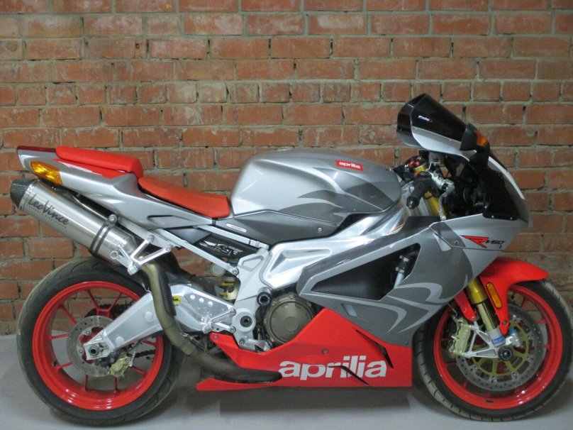 Aprilia 600 кубов кроссовая
