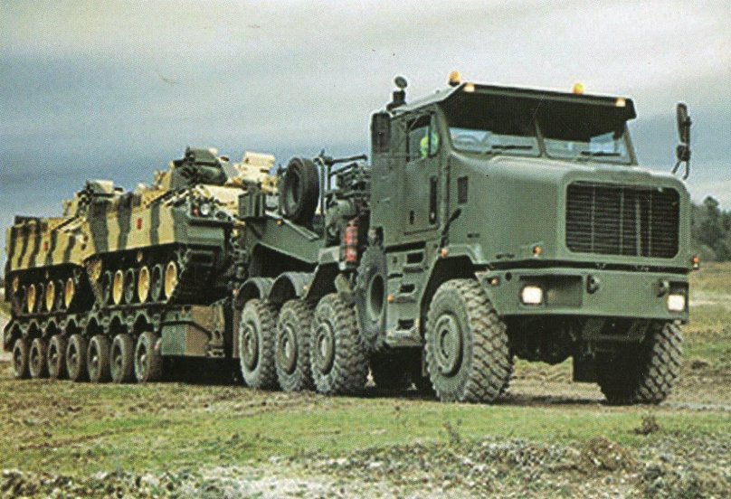 Танковый тягач Oshkosh m1070