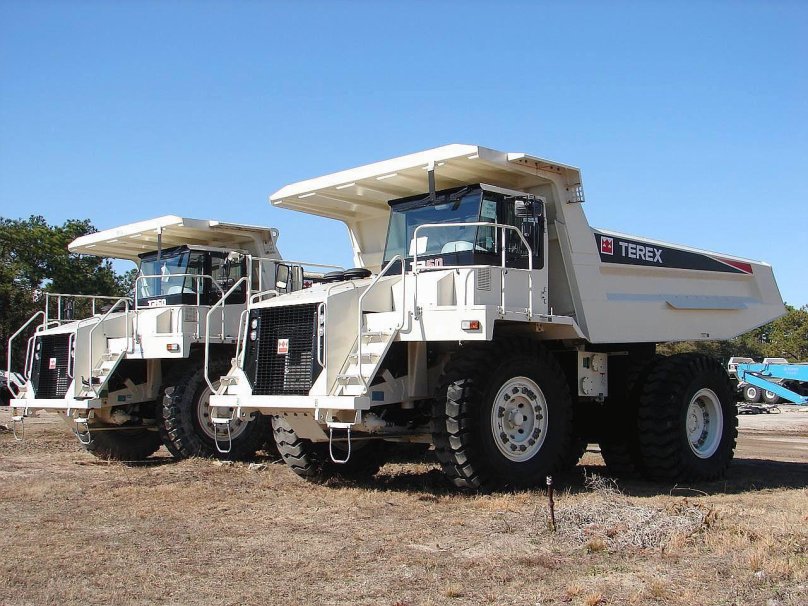 Самосвал Terex tr60