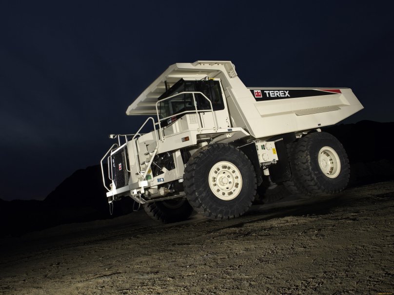 Карьерный самосвал Терекс
