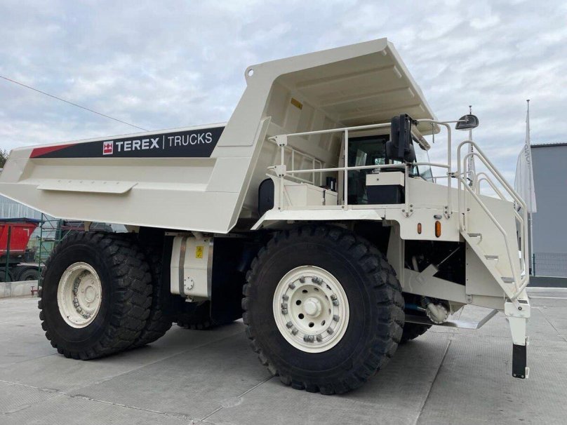 Самосвал Terex tr60