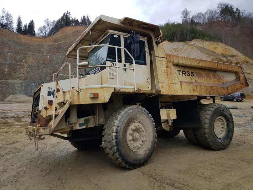 Самосвалы Terex tr35
