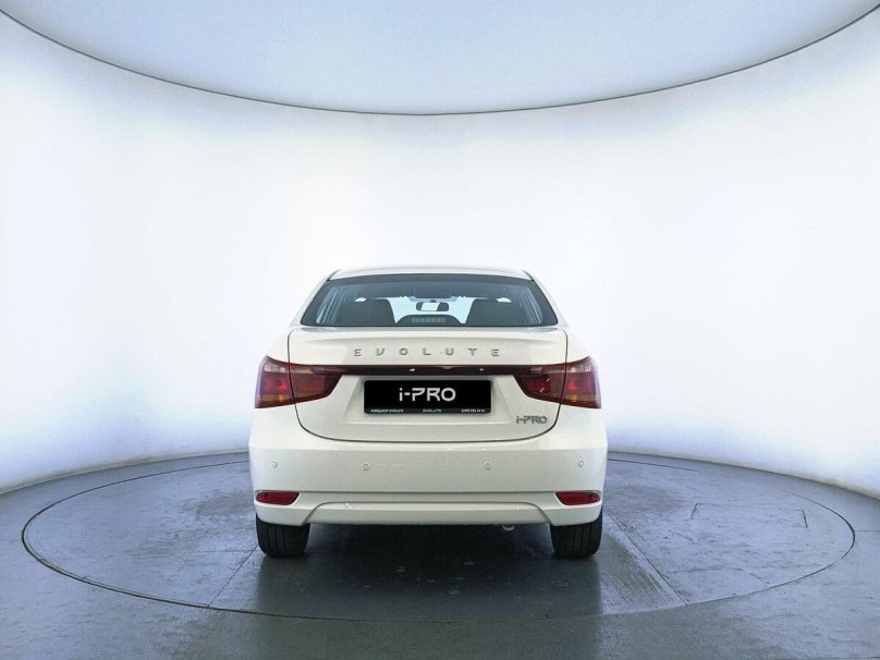 Автомобиль Эволют запас хода