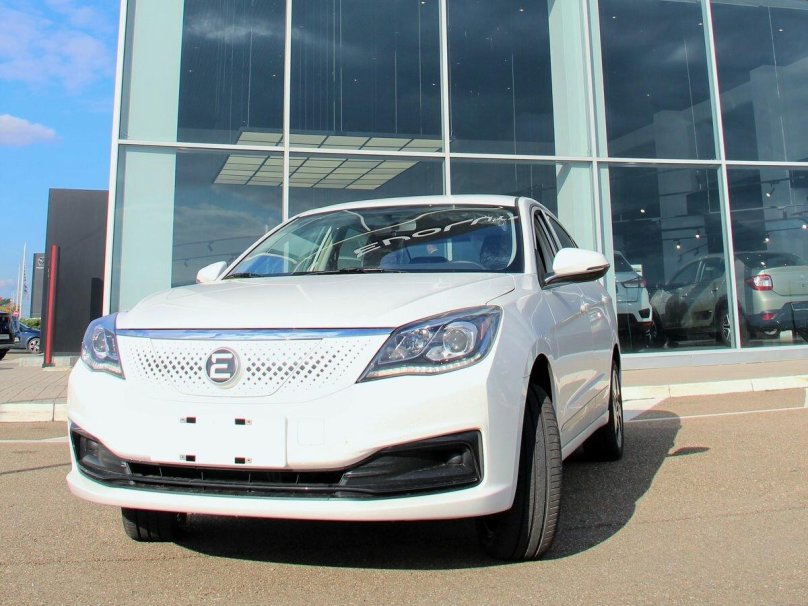 Электромобиль Эволют 2022