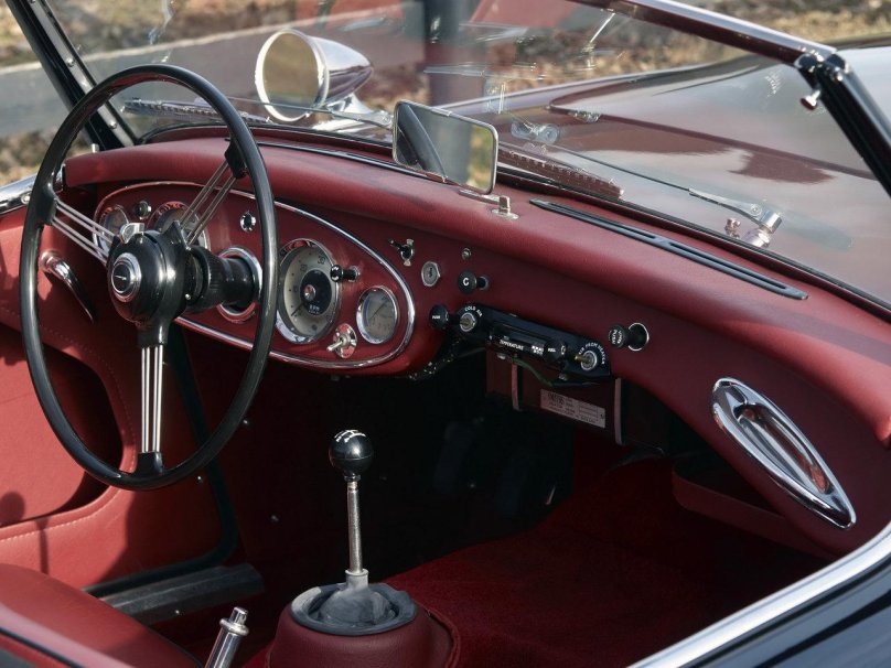 Austin Healey 3000 салон