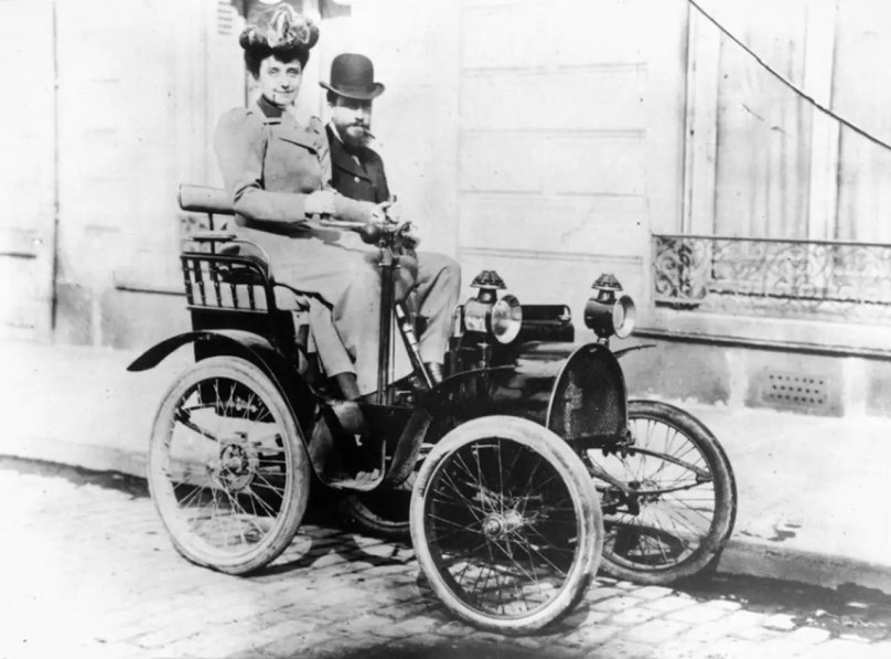Первый автомобиль Луи Рено в 1898
