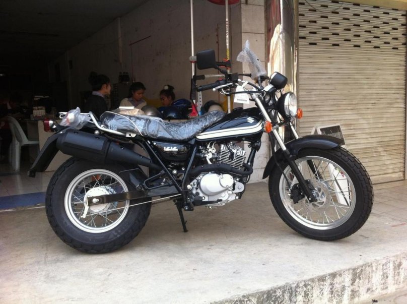 Suzuki van van 200 Custom