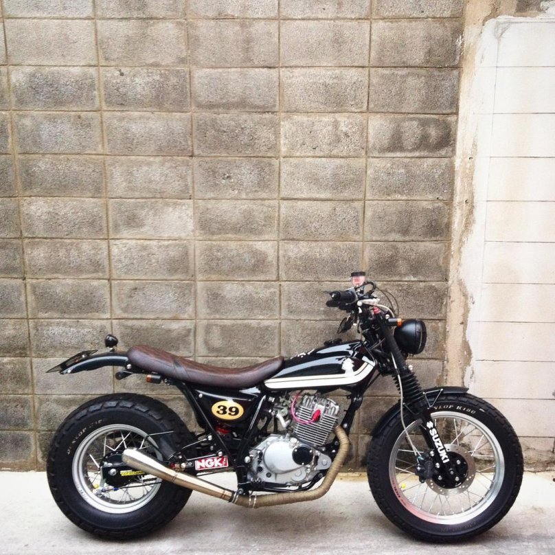 Suzuki van van 200 Custom