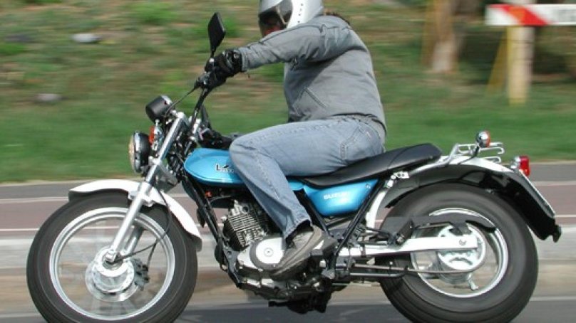 Сузуки vr125 van van аккумуляторный отсек