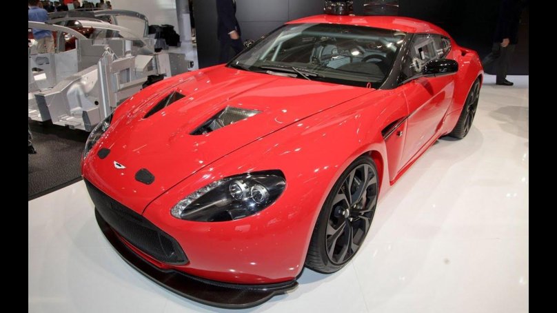 Aston Martin v12 Zagato 2023