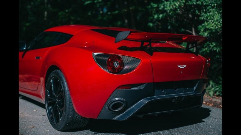 Aston Martin v12 Vantage Zagato
