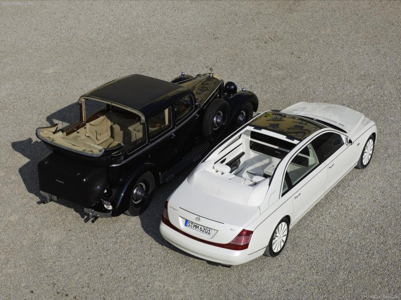 Машина Maybach 62s Landaulet