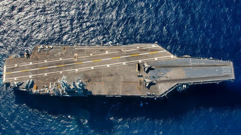 Авианосец USS Nimitz