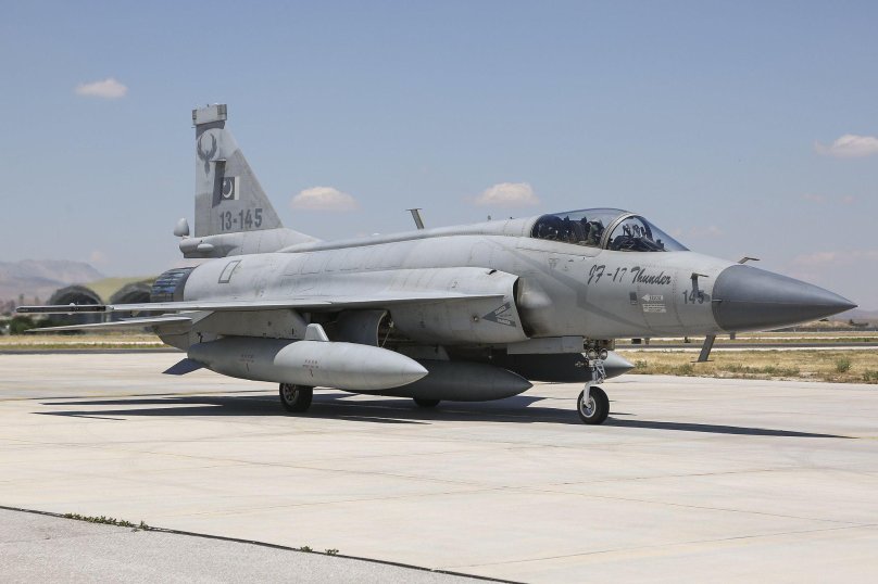 Истребитель JF-17 Thunder