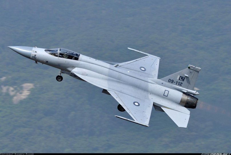JF-17 самолет