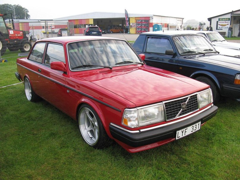 Вольво 242