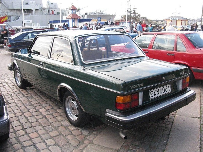 Вольво 242 DL
