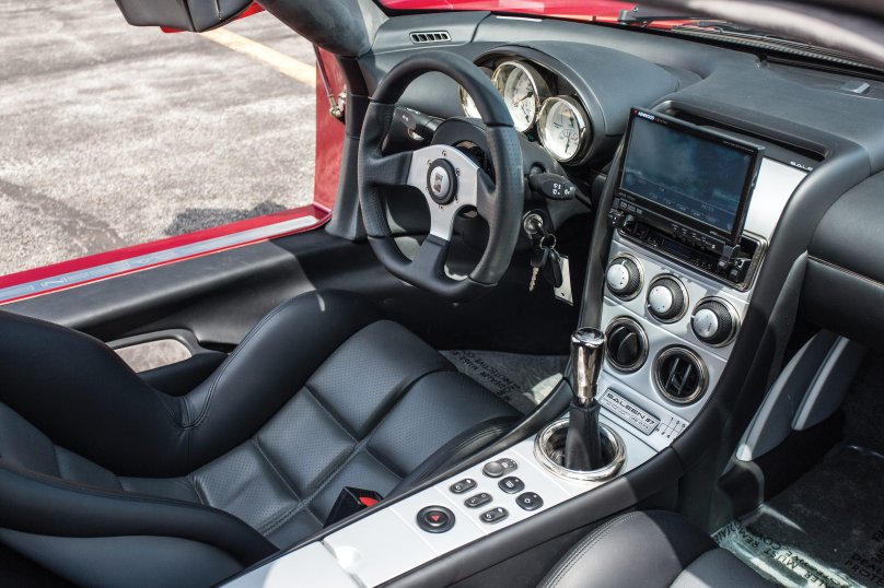 Saleen s7 салон