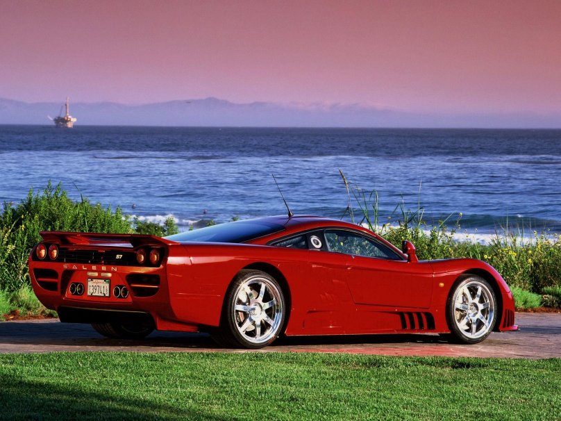Машина Saleen s7 Turbo