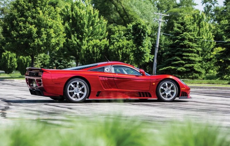 Машина Saleen s7