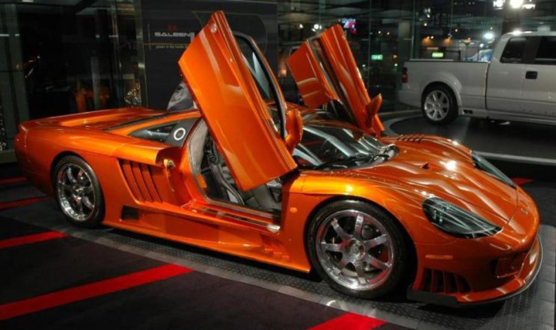 Saleen s7 Twin Turbo салон
