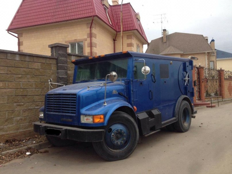 Инкассаторский броневик International 4000