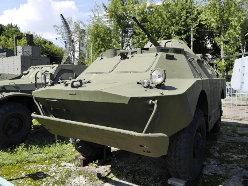Советская бронированная разведывательно-Дозорная машина БРДМ-2