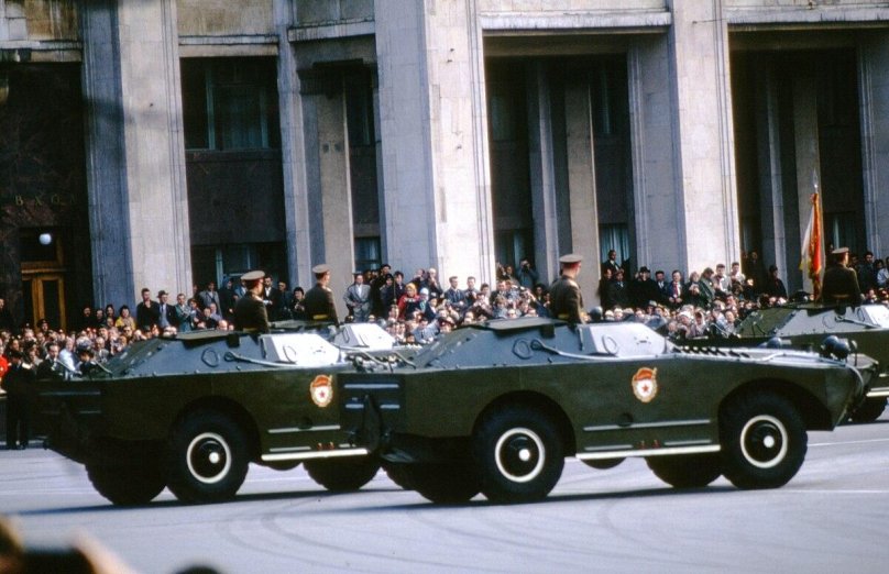 БРДМ-1 на параде