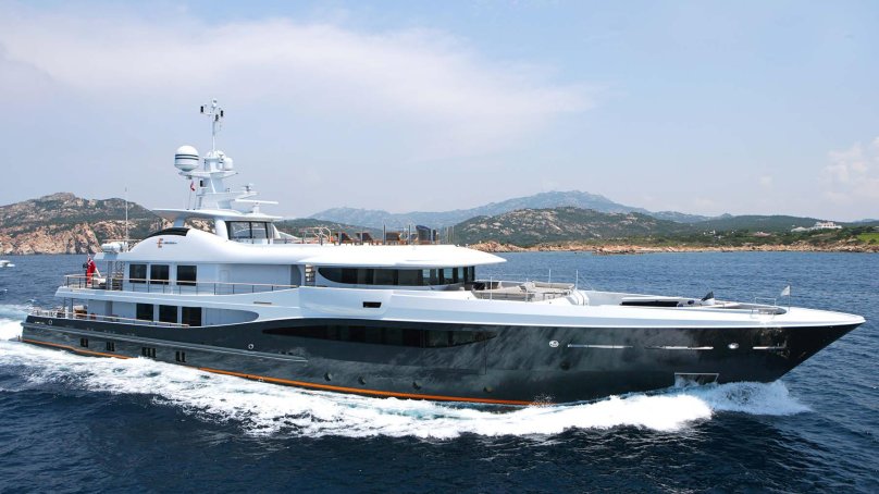 Мегаяхта Amels 272