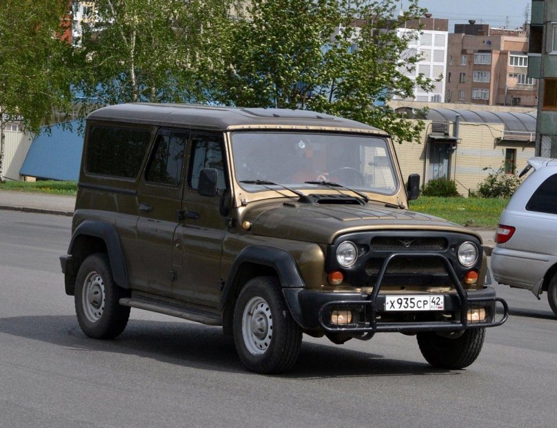 УАЗ длиннобазный 3159