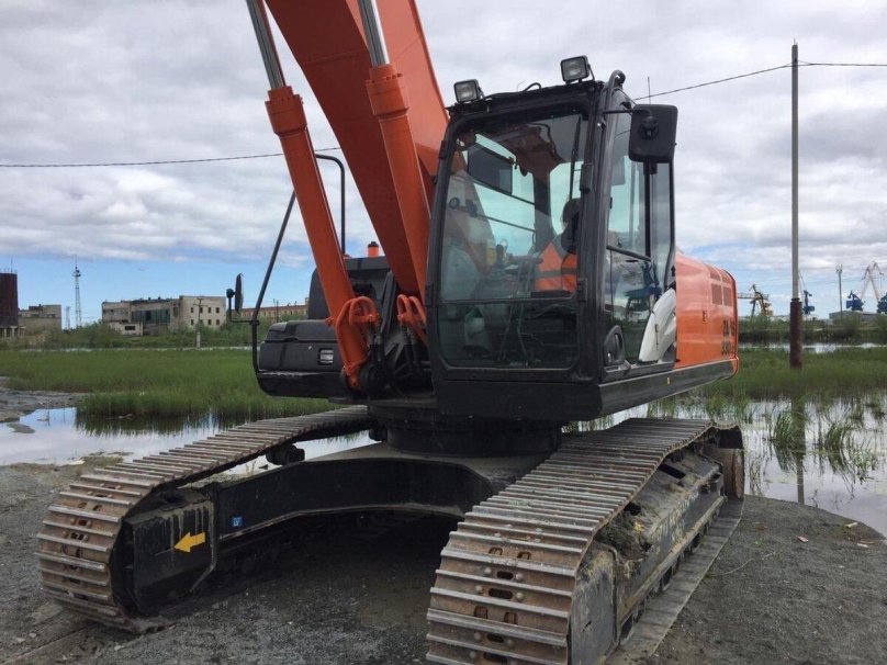 Hitachi zx330