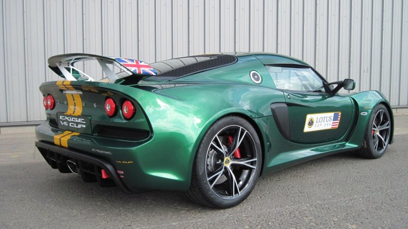 Автомобиль Lotus exige