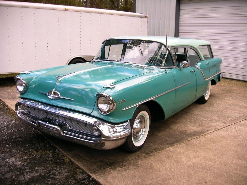 Олдсмобиль 1957