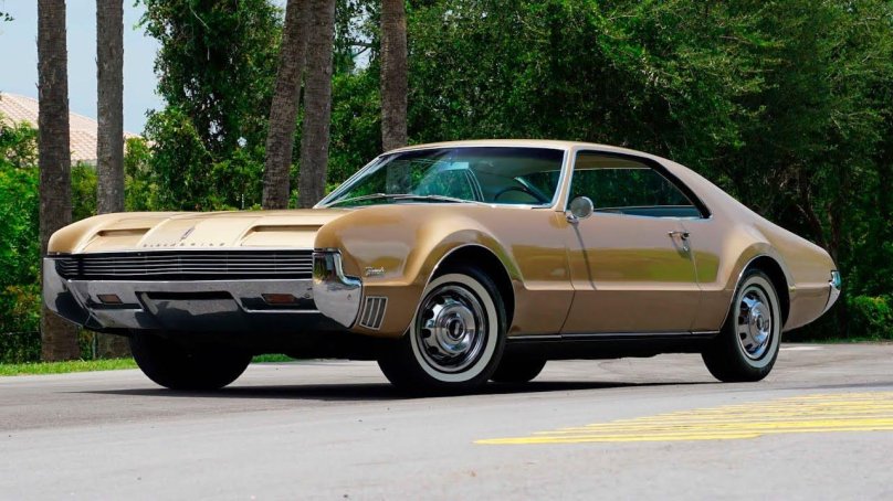Oldsmobile Toronado 1966
