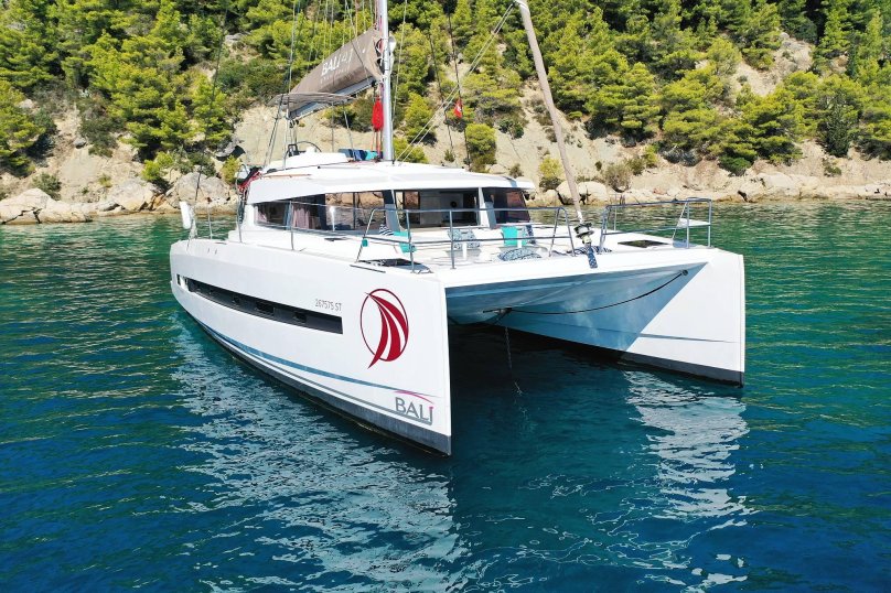 Купить лодку на Бали