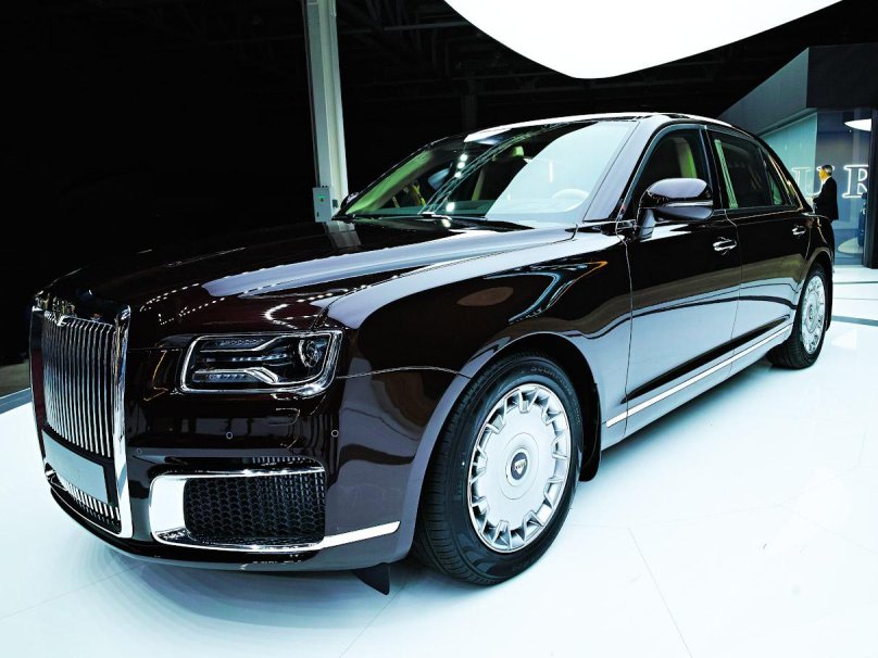 Седаны Aurus-4123