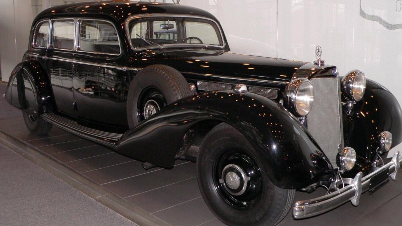 Мерседес Бенц 770 w150