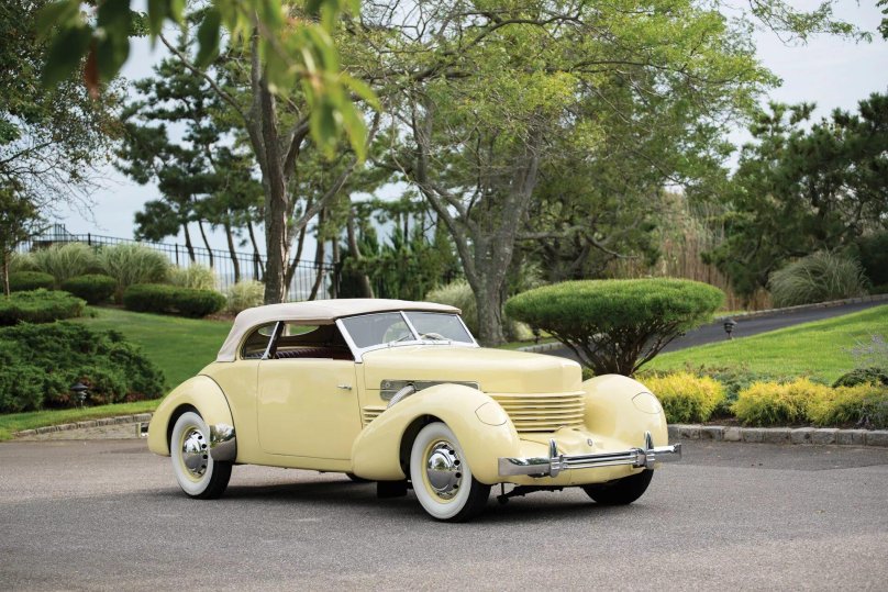 Cord 810 Phaeton
